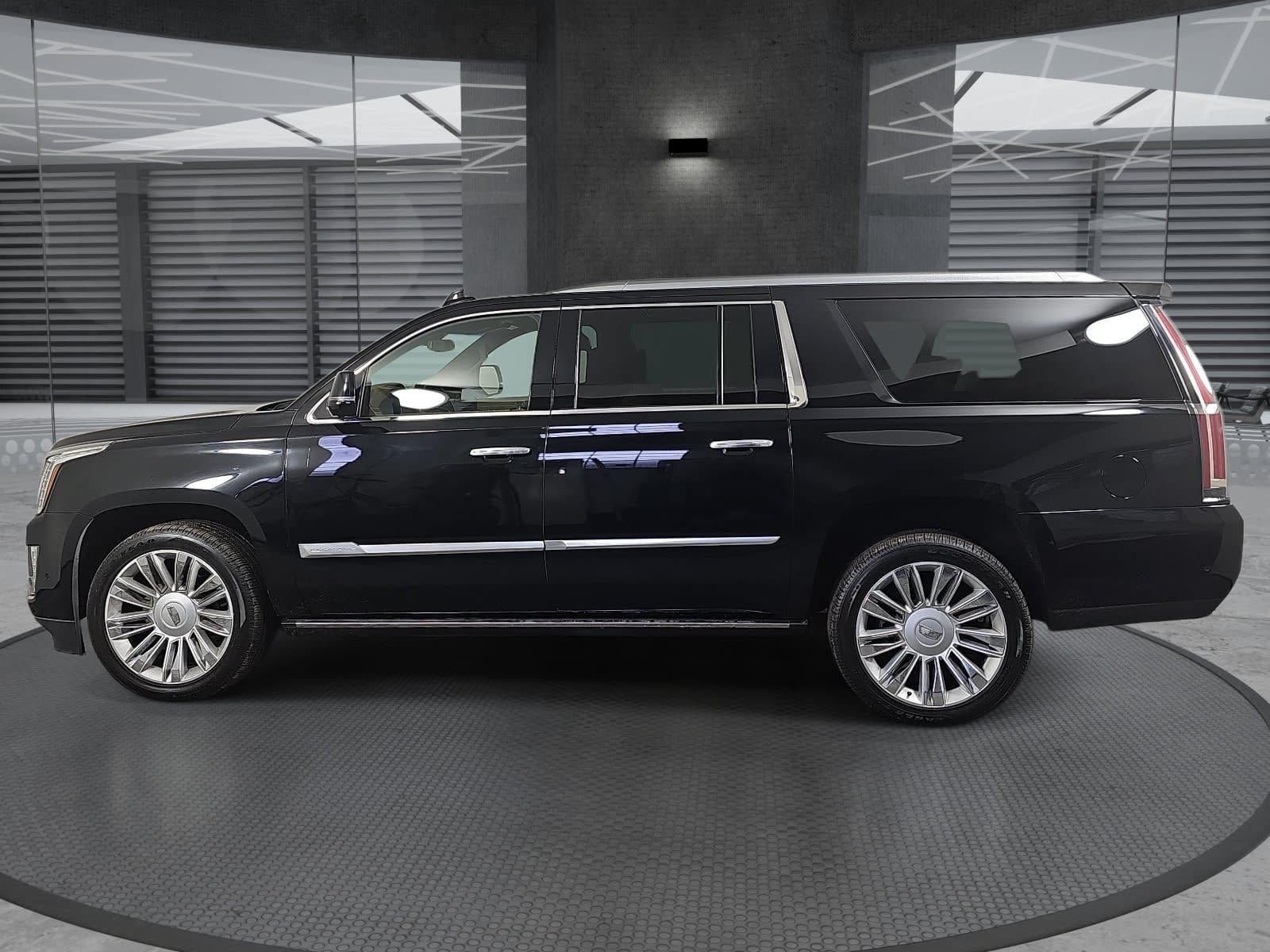 2017 Cadillac Escalade ESV 4WD Platinum