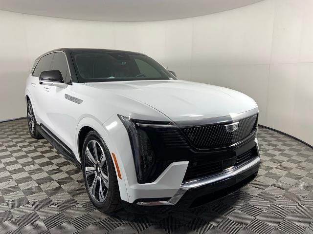 2025 Cadillac ESCALADE IQ AWD Luxury 2
