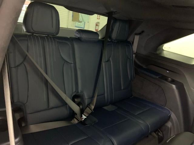 2025 Cadillac ESCALADE IQ AWD Luxury 2