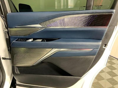 2025 Cadillac ESCALADE IQ AWD Luxury 2