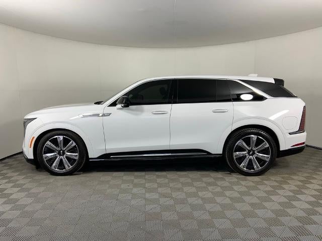 2025 Cadillac ESCALADE IQ AWD Luxury 2