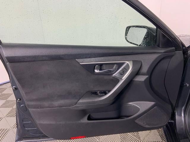 2015 Nissan Altima 4dr Sdn I4 2.5 S
