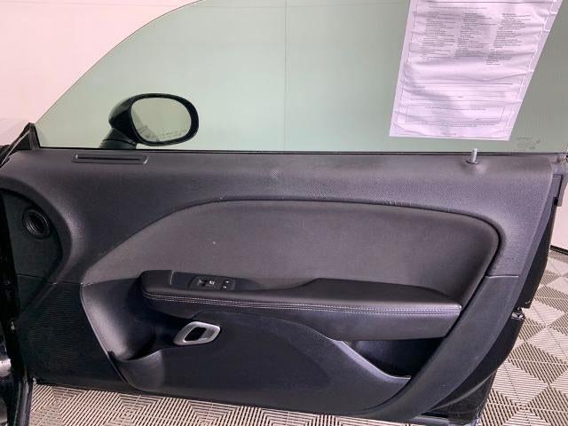 2019 Dodge Challenger SXT RWD