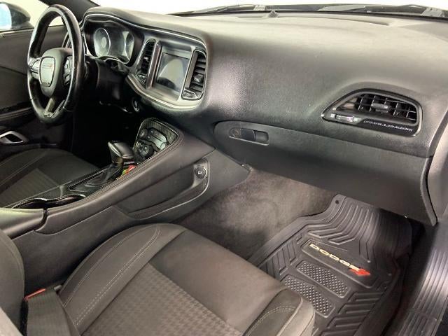 2019 Dodge Challenger SXT RWD