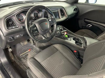 2019 Dodge Challenger SXT RWD