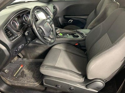 2019 Dodge Challenger SXT RWD