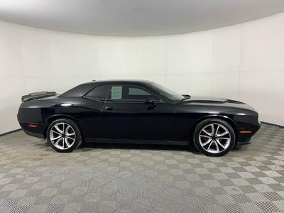 2019 Dodge Challenger SXT RWD