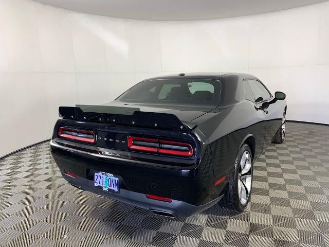 2019 Dodge Challenger SXT RWD