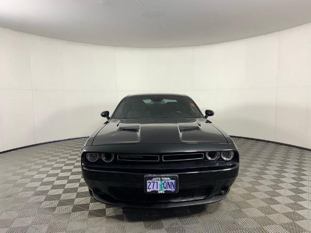 2019 Dodge Challenger SXT RWD