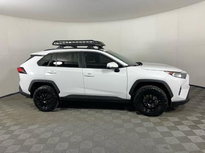 2019 Toyota RAV4 XLE AWD (Natl)