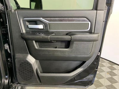 2024 RAM 3500 Big Horn 4x4 Crew Cab 8' Box