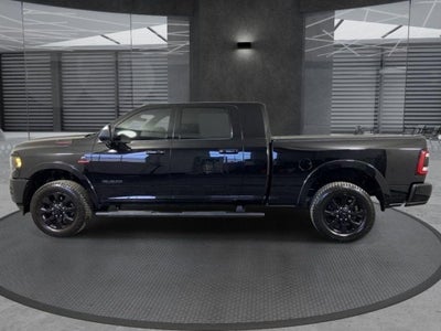2021 RAM 3500 Limited 4x4 Mega Cab 6'4" Box