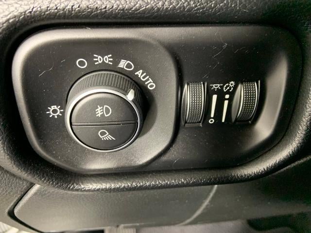 2020 RAM 2500 Laramie 4x4 Crew Cab 6'4" Box