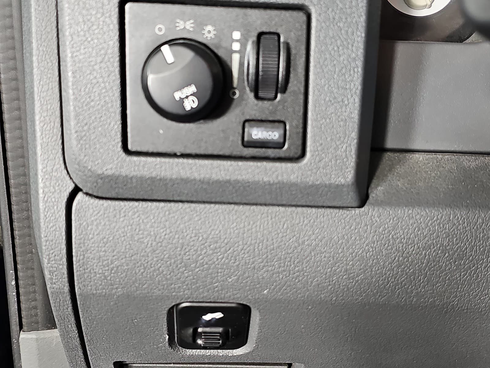 2006 Dodge Ram 3500 4WD Quad Cab 8 Ft Box DRW SLT