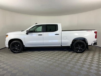 2022 Chevrolet Silverado 1500 Crew Cab Standard Box 4-Wheel Drive Custom