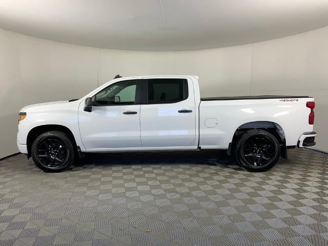 2022 Chevrolet Silverado 1500 Crew Cab Standard Box 4-Wheel Drive Custom