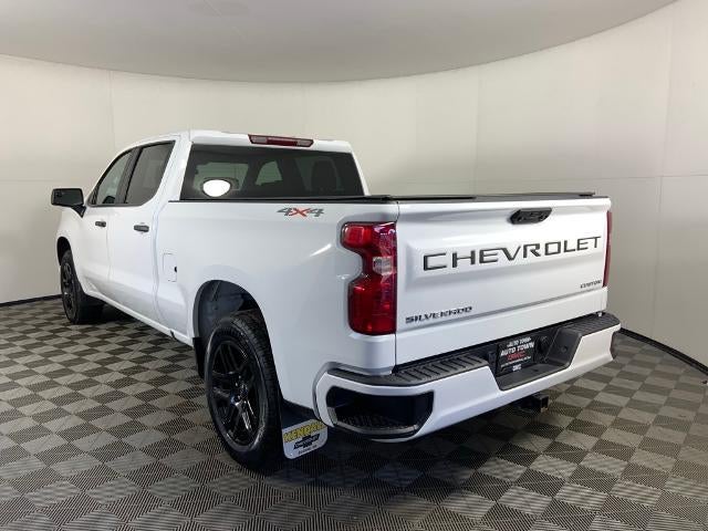 2022 Chevrolet Silverado 1500 Crew Cab Standard Box 4-Wheel Drive Custom