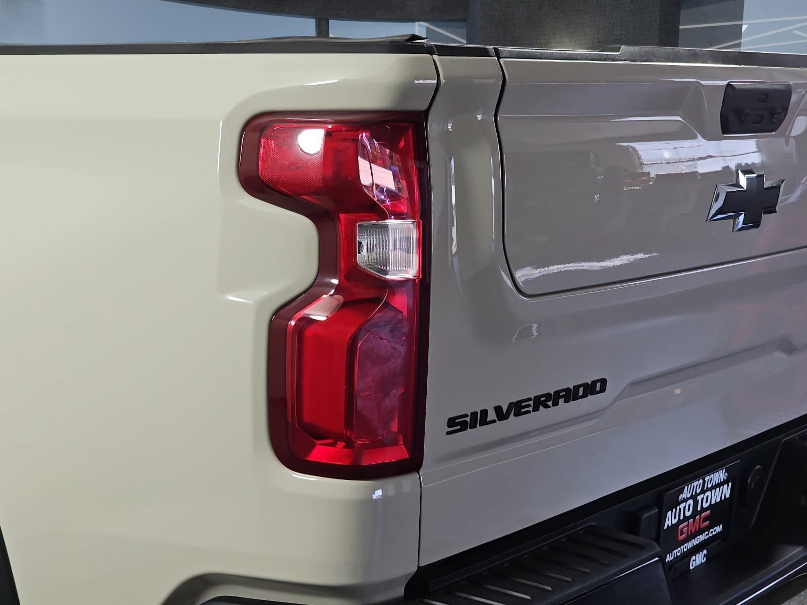 2026 Chevrolet Silverado 1500 Crew Cab Short Box 4-Wheel Drive ZR2