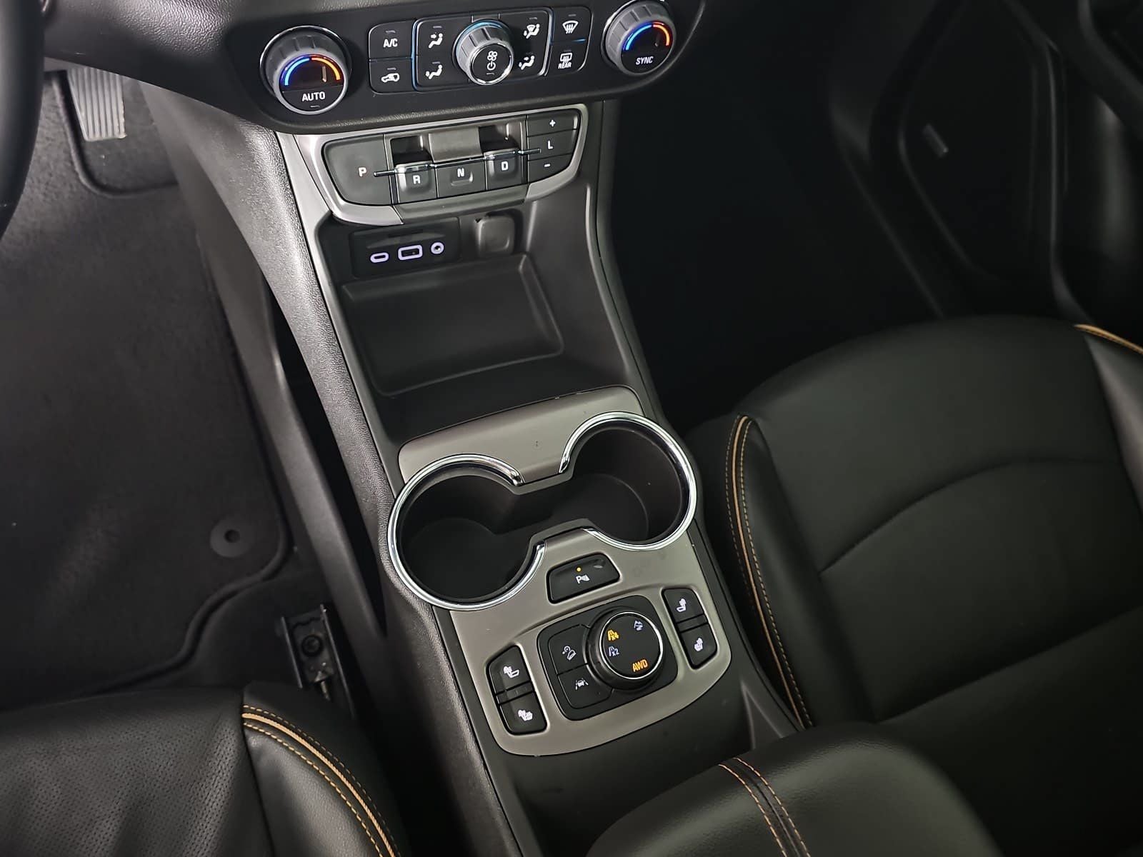 2023 GMC Terrain AWD 4dr AT4