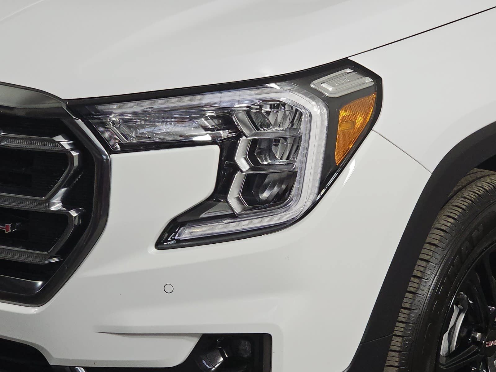 2023 GMC Terrain AWD 4dr AT4