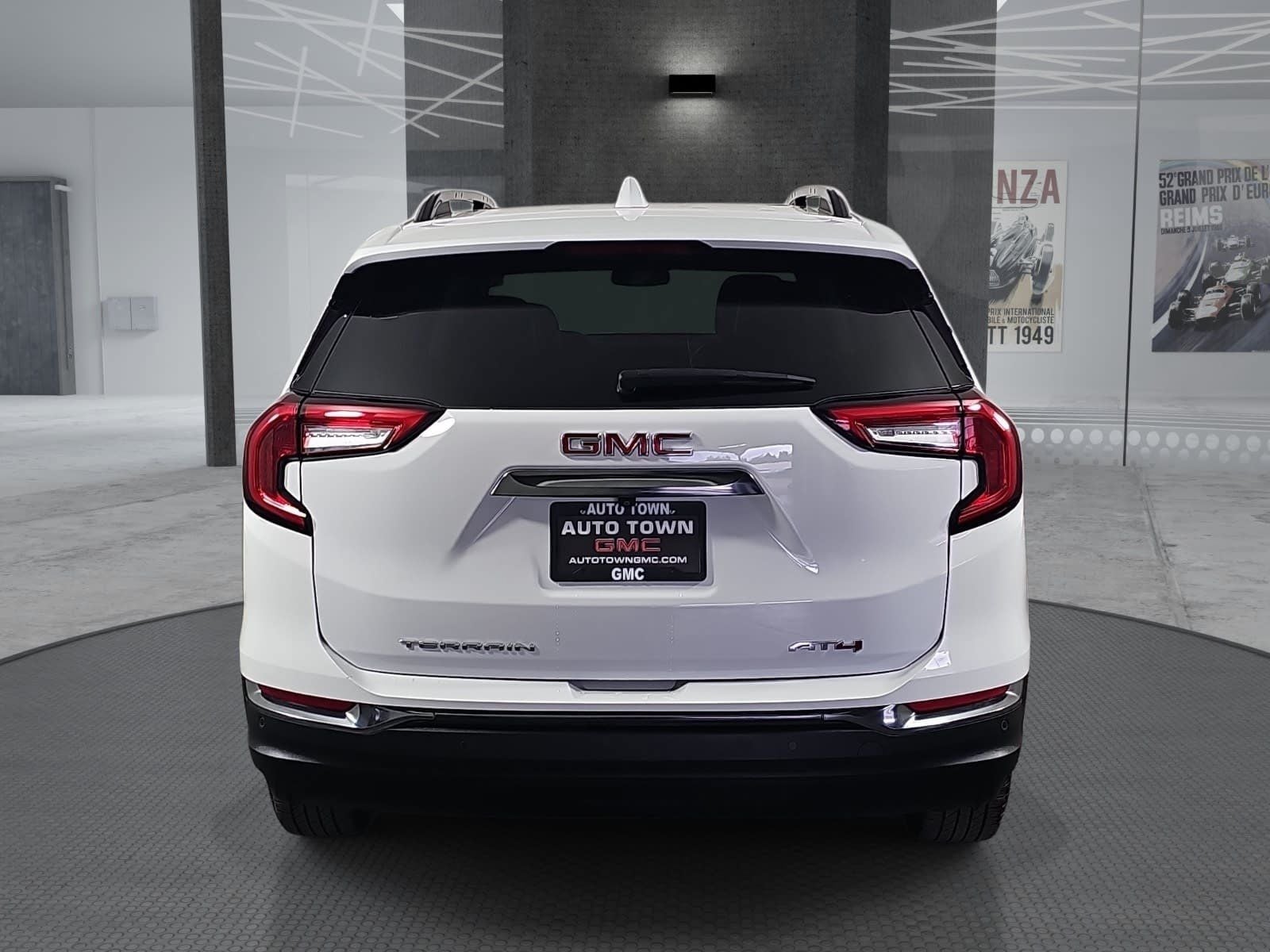 2023 GMC Terrain AWD 4dr AT4