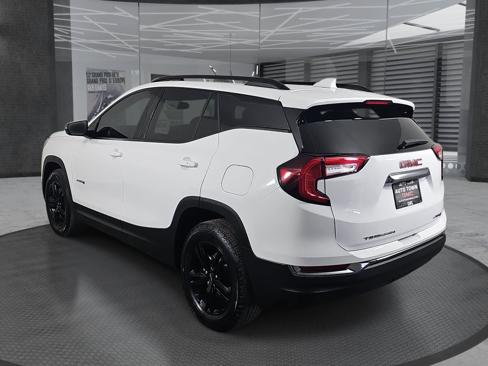 2023 GMC Terrain AWD 4dr AT4