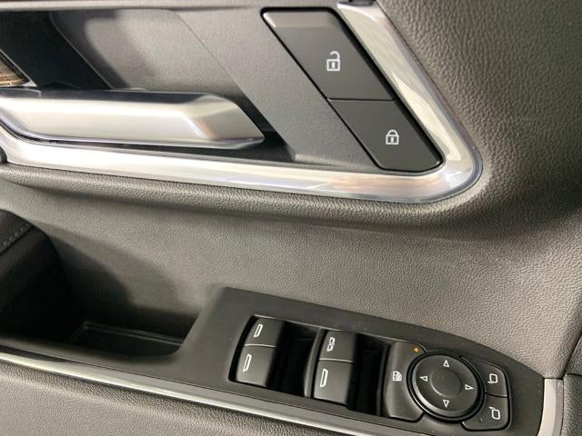 2026 GMC Sierra 1500 Crew Cab Short Box 4-Wheel Drive Elevation 3VL