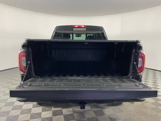 2016 GMC Sierra 1500 Crew Cab Short Box 4-Wheel Drive Denali