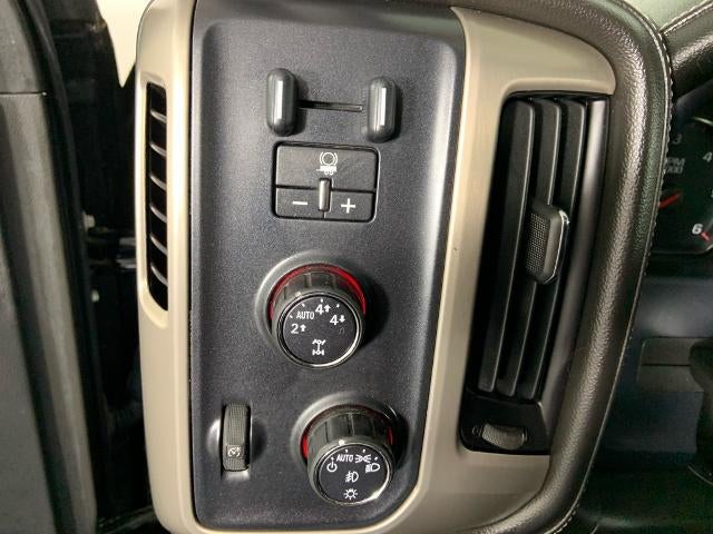 2016 GMC Sierra 1500 Crew Cab Short Box 4-Wheel Drive Denali