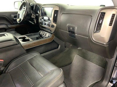 2017 GMC Sierra 1500 Crew Cab Short Box 4-Wheel Drive Denali