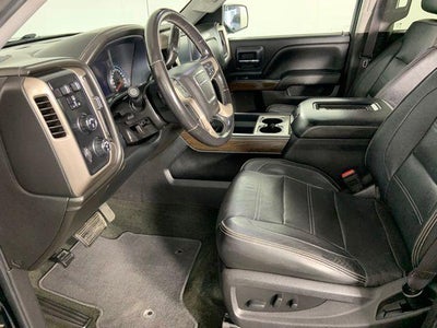 2017 GMC Sierra 1500 Crew Cab Short Box 4-Wheel Drive Denali