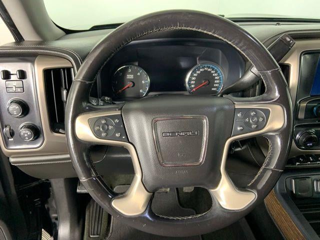 2017 GMC Sierra 1500 Crew Cab Short Box 4-Wheel Drive Denali