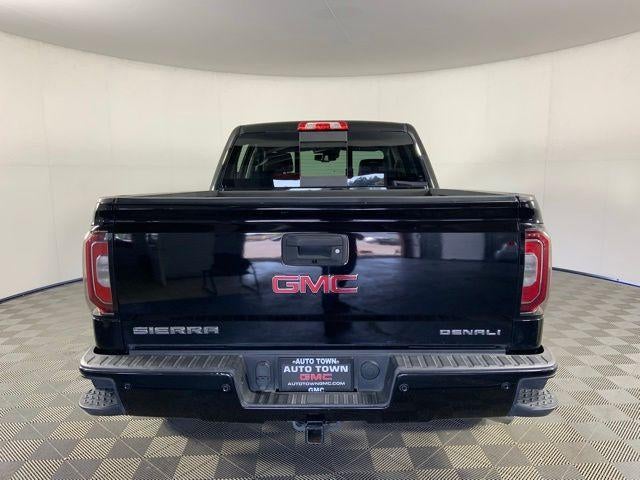 2017 GMC Sierra 1500 Crew Cab Short Box 4-Wheel Drive Denali
