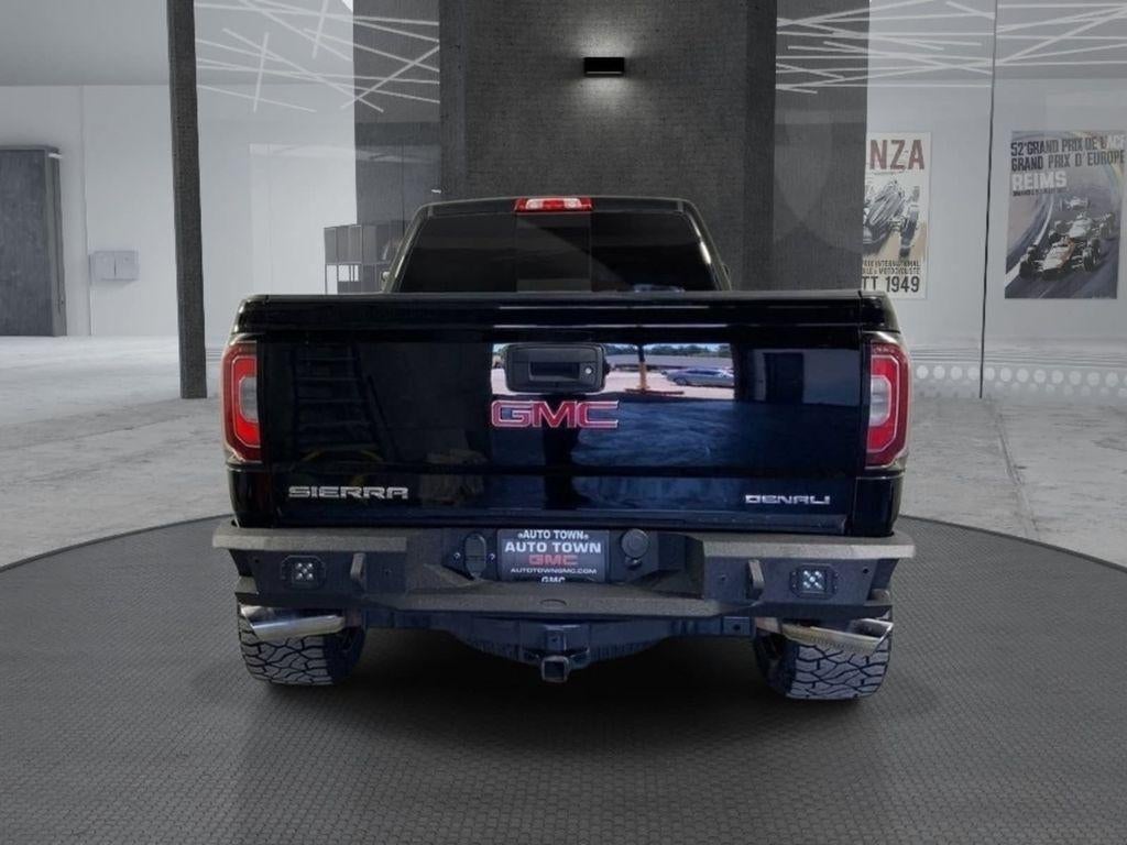 2017 GMC Sierra 1500 Crew Cab Standard Box 4-Wheel Drive Denali