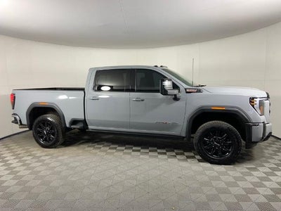 2015 GMC Sierra 1500 Crew Cab Short Box 4-Wheel Drive SLT