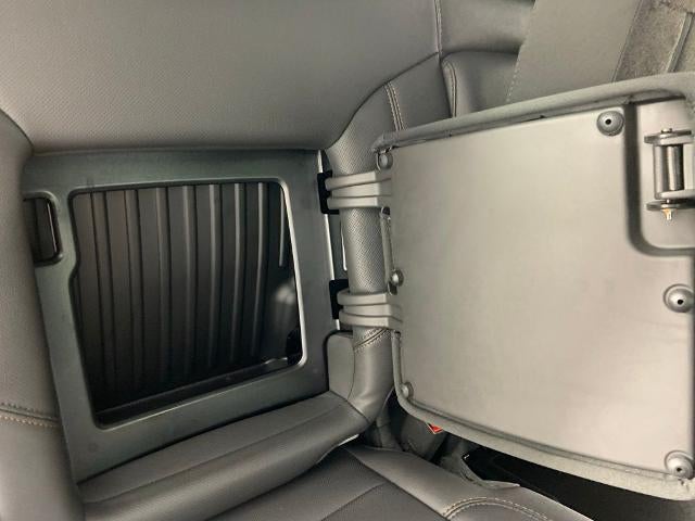 2015 GMC Sierra 1500 Crew Cab Short Box 4-Wheel Drive SLT