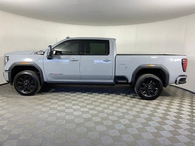 2015 GMC Sierra 1500 Crew Cab Short Box 4-Wheel Drive SLT