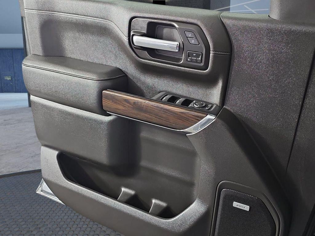 2021 GMC Sierra 1500 Crew Cab Short Box 4-Wheel Drive SLT