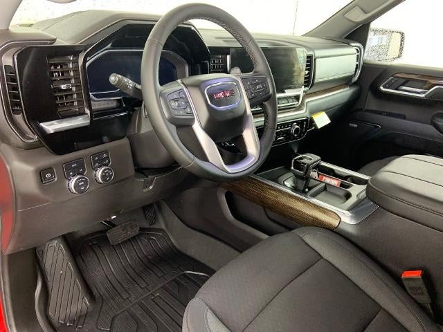 2025 GMC Sierra 1500 Crew Cab Short Box 4-Wheel Drive Elevation 3SB