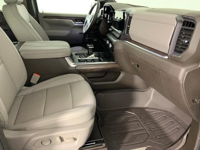 2025 GMC Sierra 1500 Crew Cab Short Box 4-Wheel Drive SLT