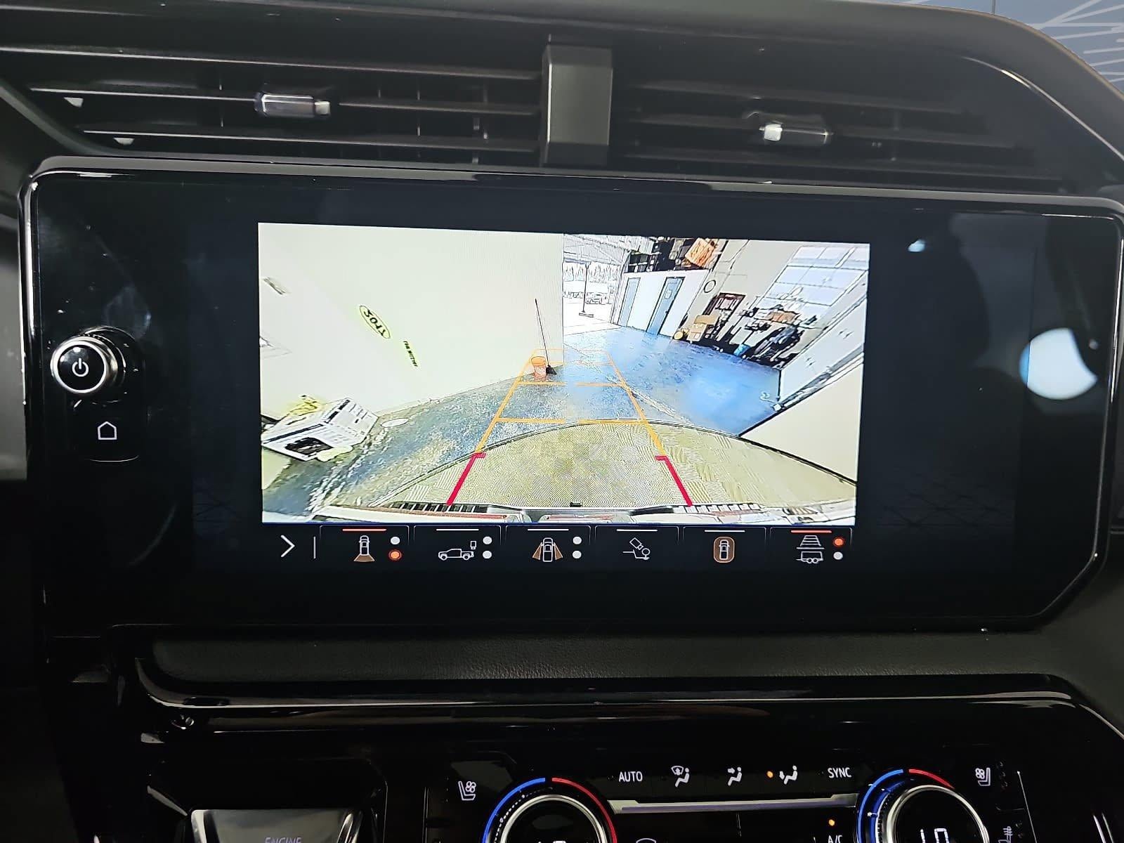 2025 GMC Sierra 1500 Crew Cab Short Box 4-Wheel Drive AT4