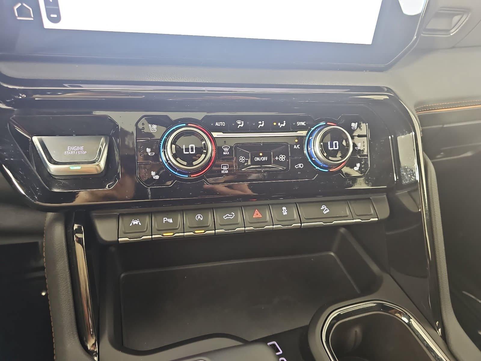 2025 GMC Sierra 1500 Crew Cab Short Box 4-Wheel Drive AT4
