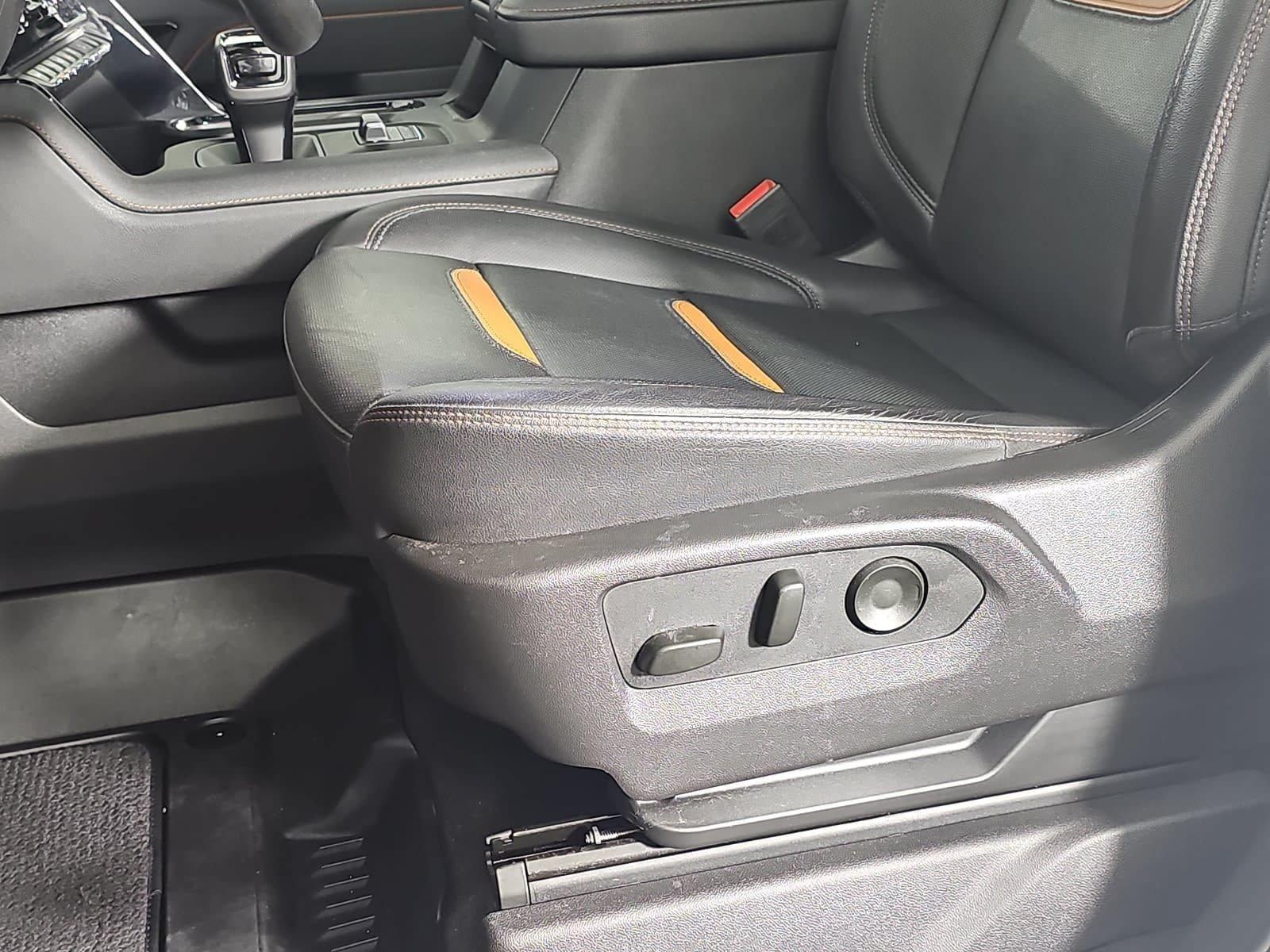 2025 GMC Sierra 1500 Crew Cab Short Box 4-Wheel Drive AT4