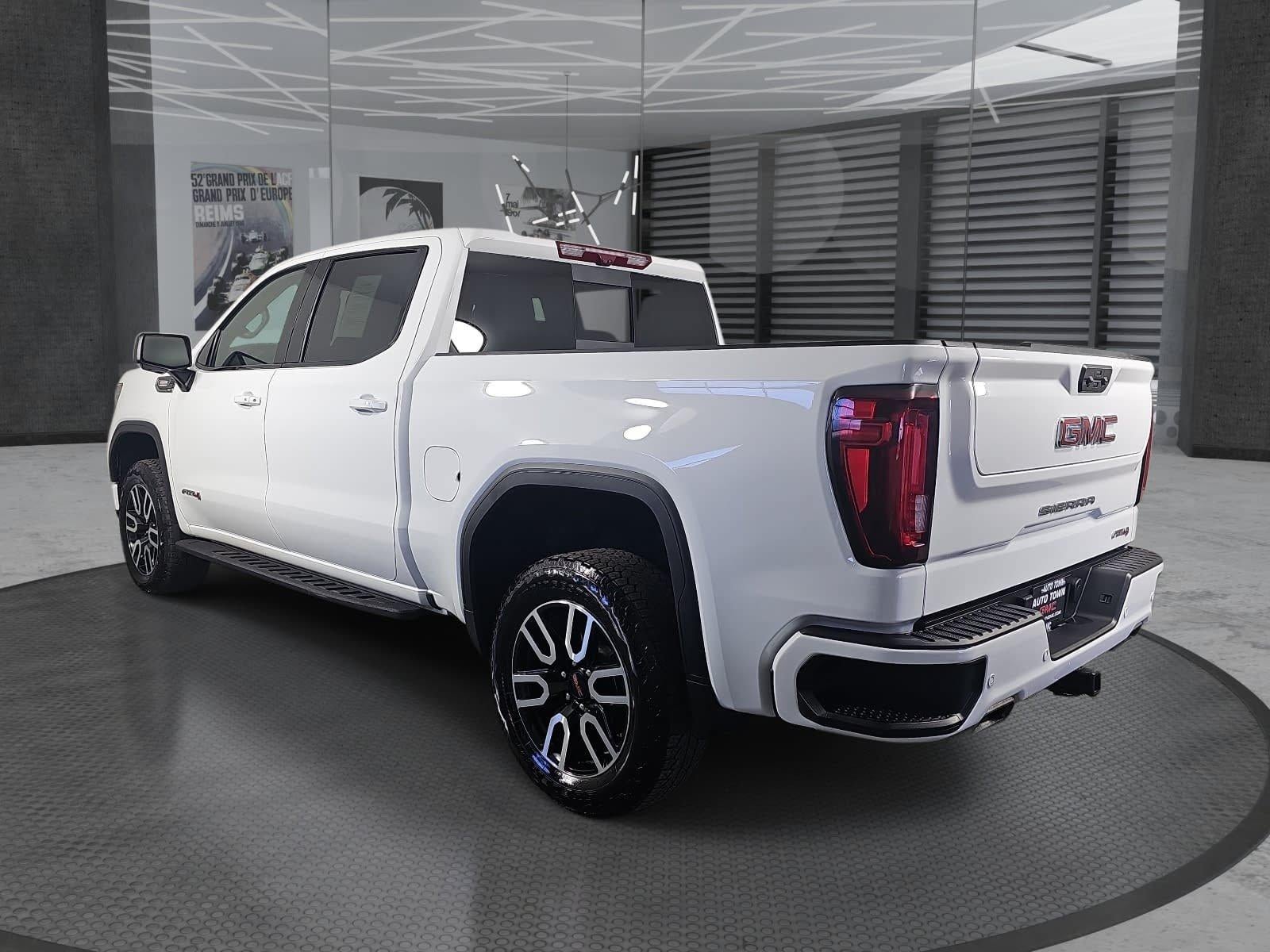 2025 GMC Sierra 1500 Crew Cab Short Box 4-Wheel Drive AT4