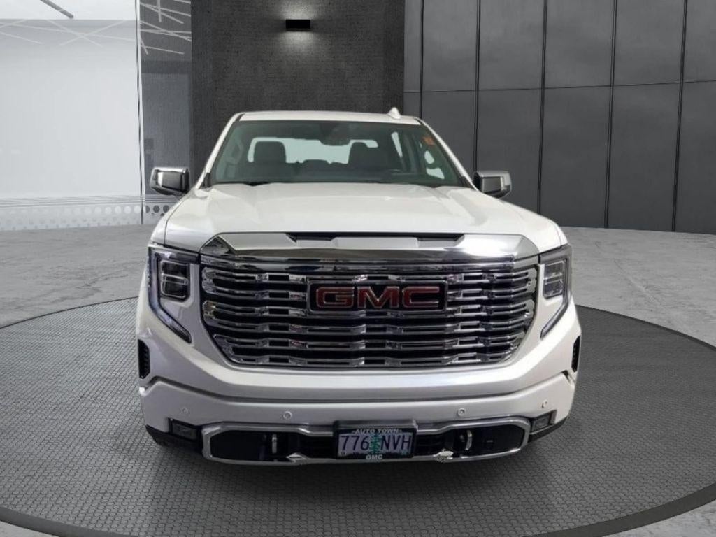 2022 GMC Sierra 1500 Crew Cab Short Box 4-Wheel Drive Denali