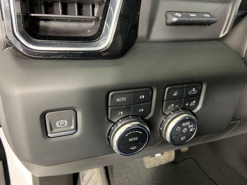 2022 GMC Sierra 1500 Crew Cab Short Box 4-Wheel Drive Denali