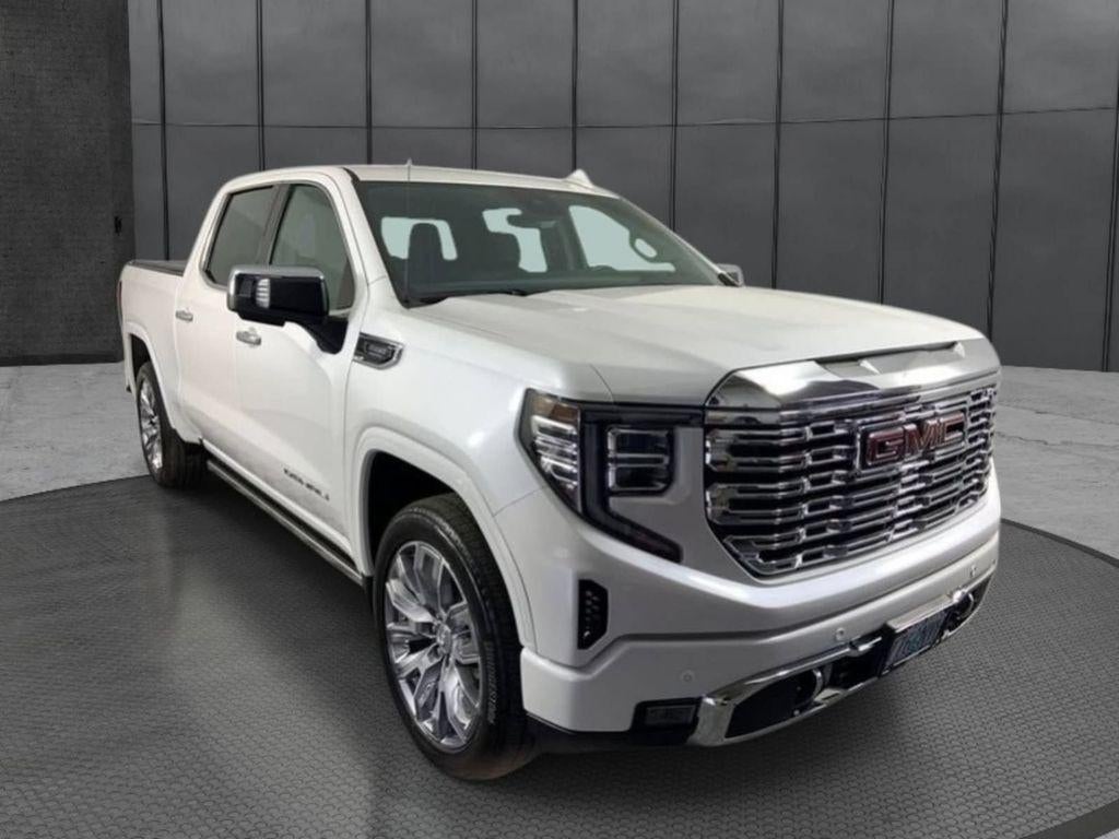 2022 GMC Sierra 1500 Crew Cab Short Box 4-Wheel Drive Denali