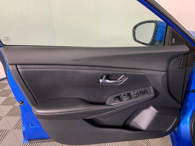 2022 Nissan Sentra SV CVT