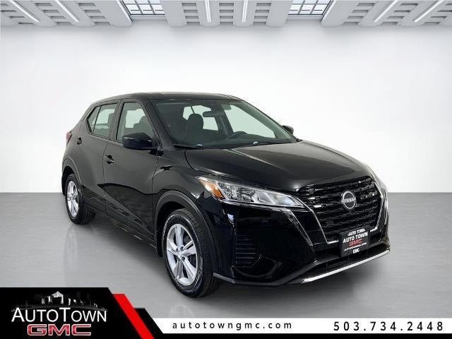 2025 Nissan Kicks Play S FWD