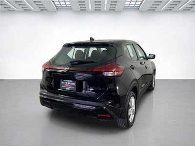 2025 Nissan Kicks Play S FWD